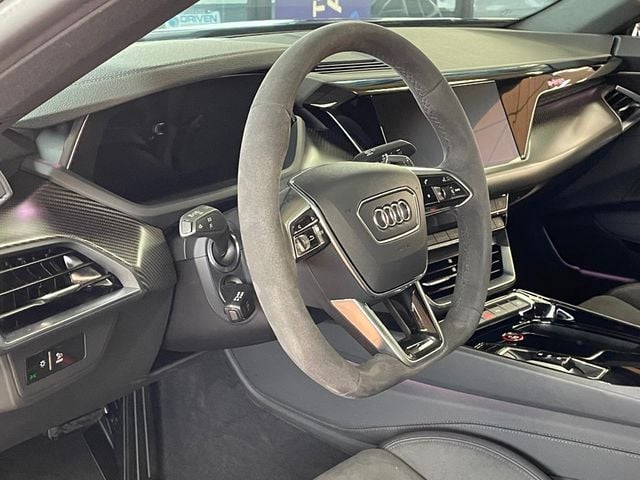 2024 Audi e-tron GT Premium Plus quattro - 22959918 - 13