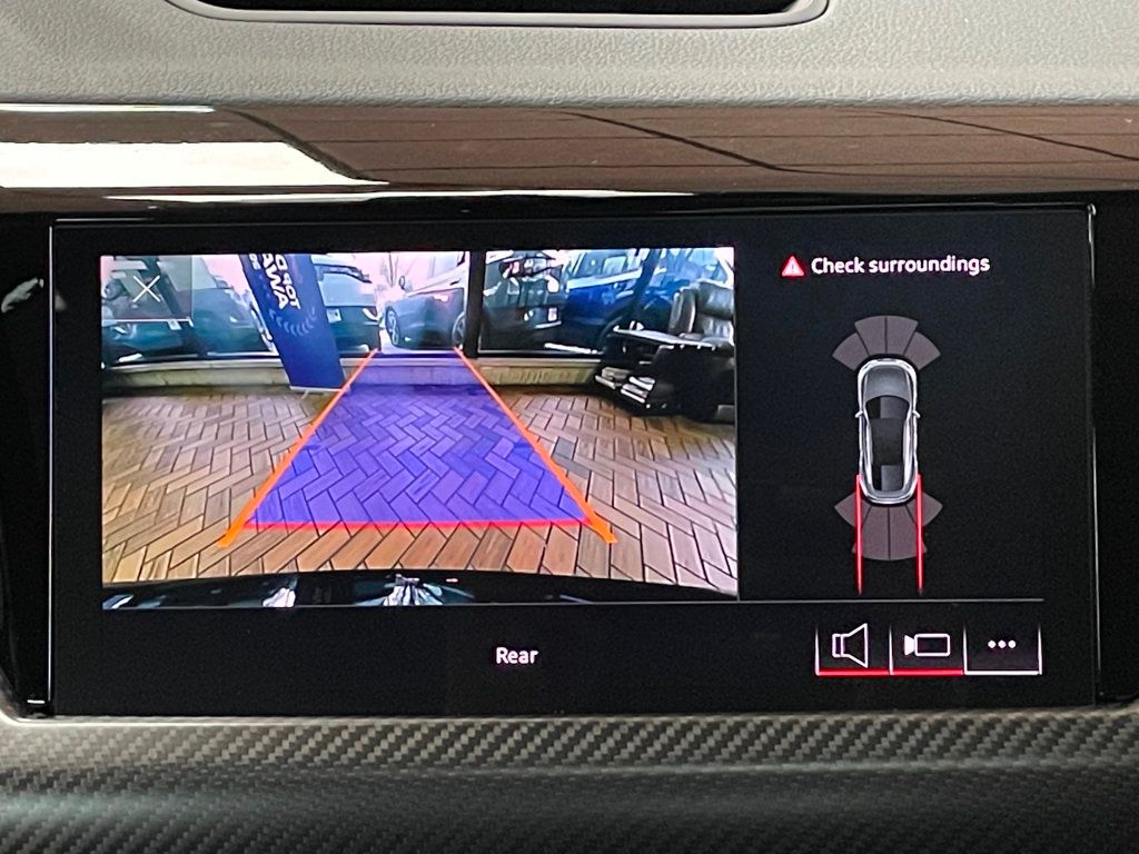 2024 Audi e-tron GT Premium Plus quattro - 22959918 - 33
