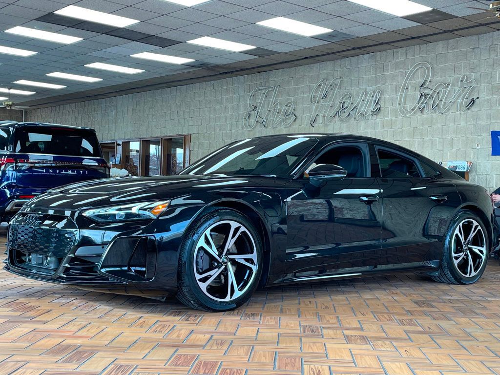 2024 Audi e-tron GT Premium Plus quattro - 22959918 - 3