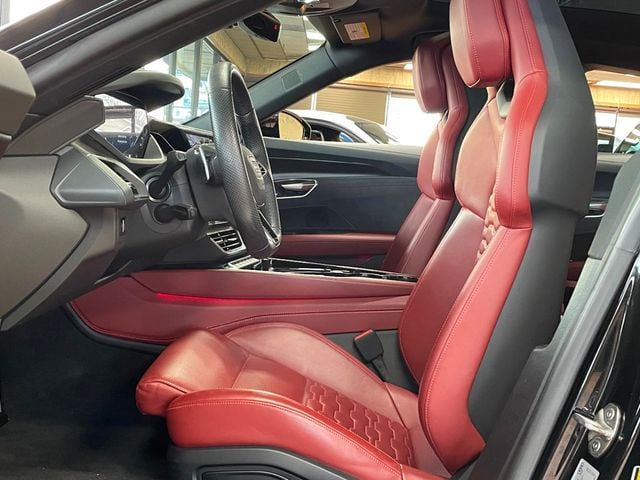 2024 Audi e-tron GT Premium Plus quattro - 22959921 - 10