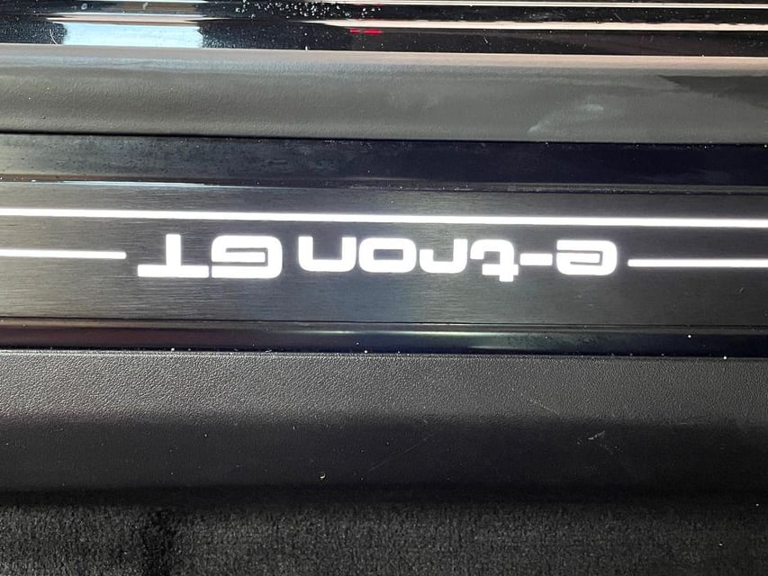 2024 Audi e-tron GT Premium Plus quattro - 22959921 - 11