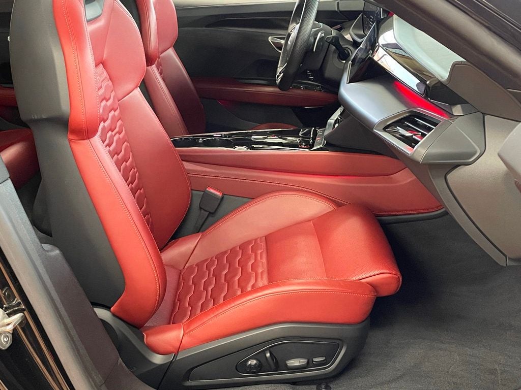 2024 Audi e-tron GT Premium Plus quattro - 22959921 - 27