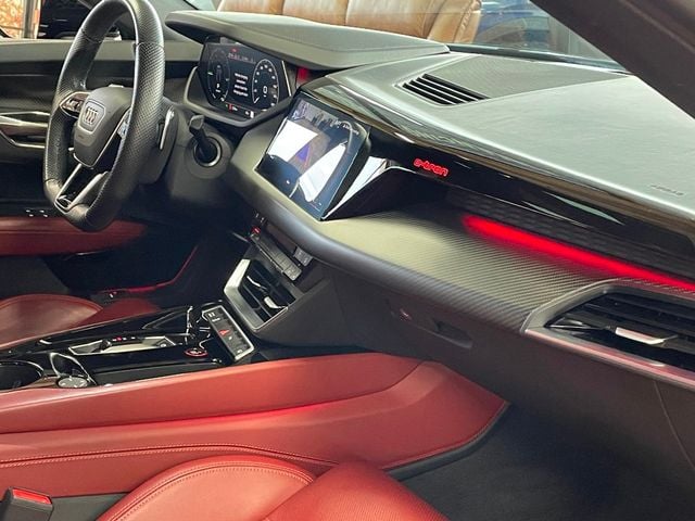 2024 Audi e-tron GT Premium Plus quattro - 22959921 - 29