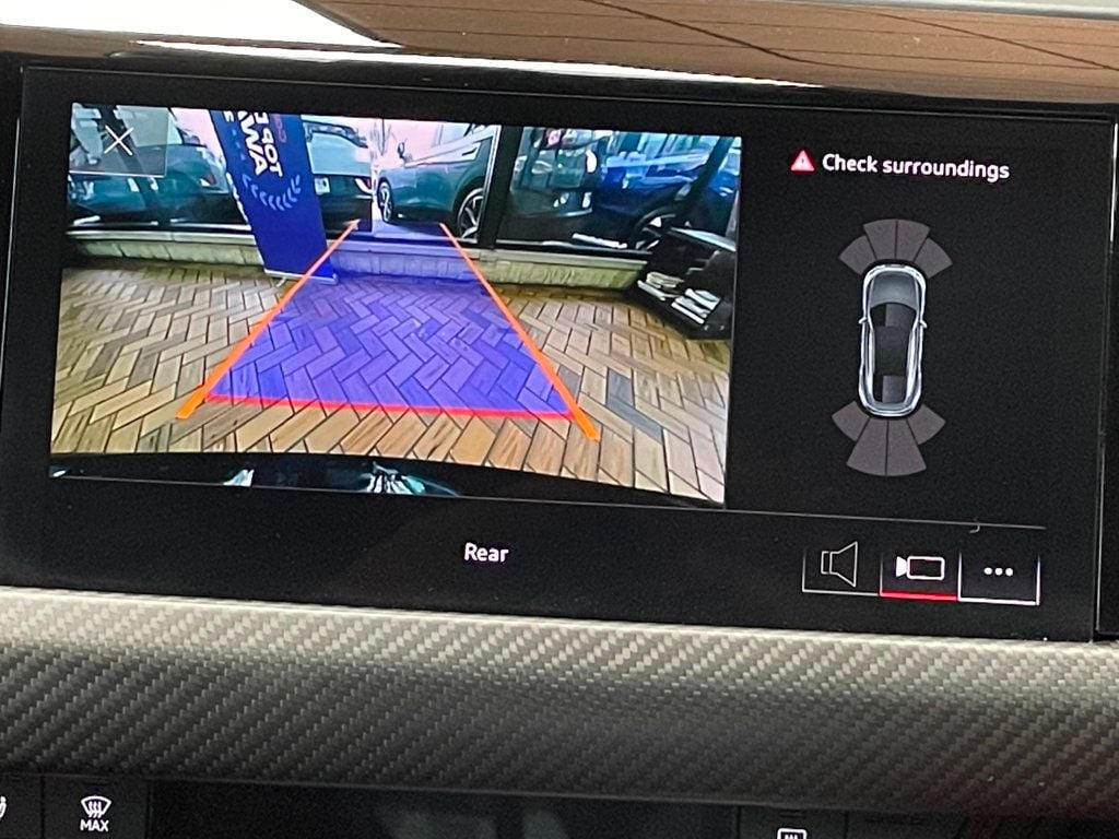 2024 Audi e-tron GT Premium Plus quattro - 22959921 - 33