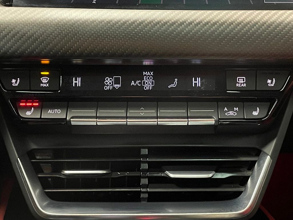 2024 Audi e-tron GT Premium Plus quattro - 22959921 - 36