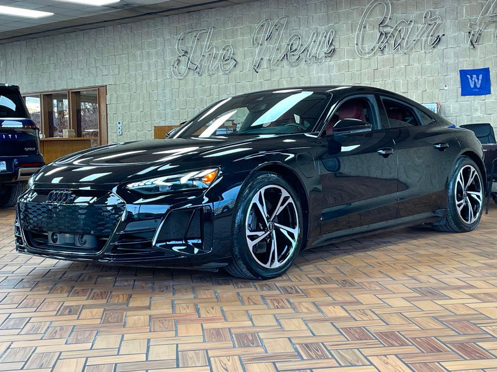 2024 Audi e-tron GT Premium Plus quattro - 22959921 - 3
