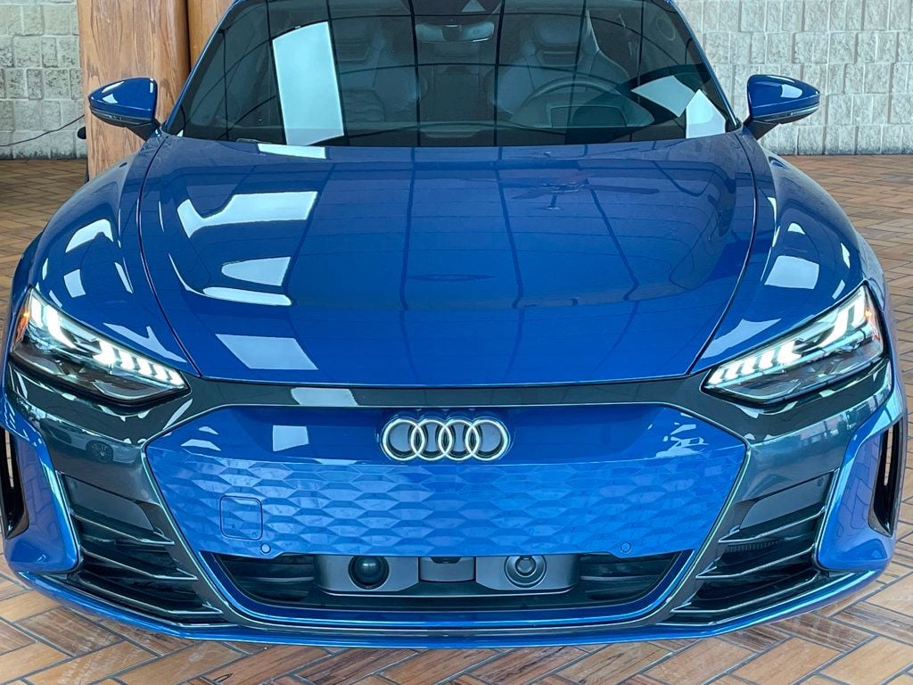 2024 Audi e-tron GT Premium Plus quattro - 22986359 - 2