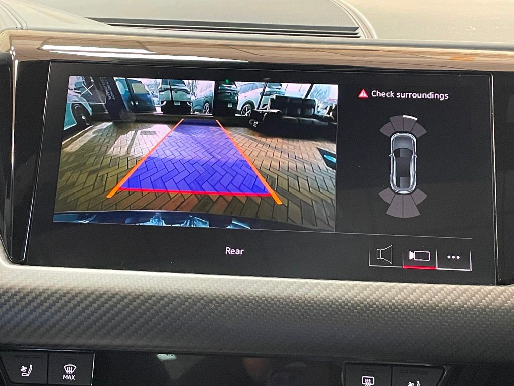 2024 Audi e-tron GT Premium Plus quattro - 22986359 - 32