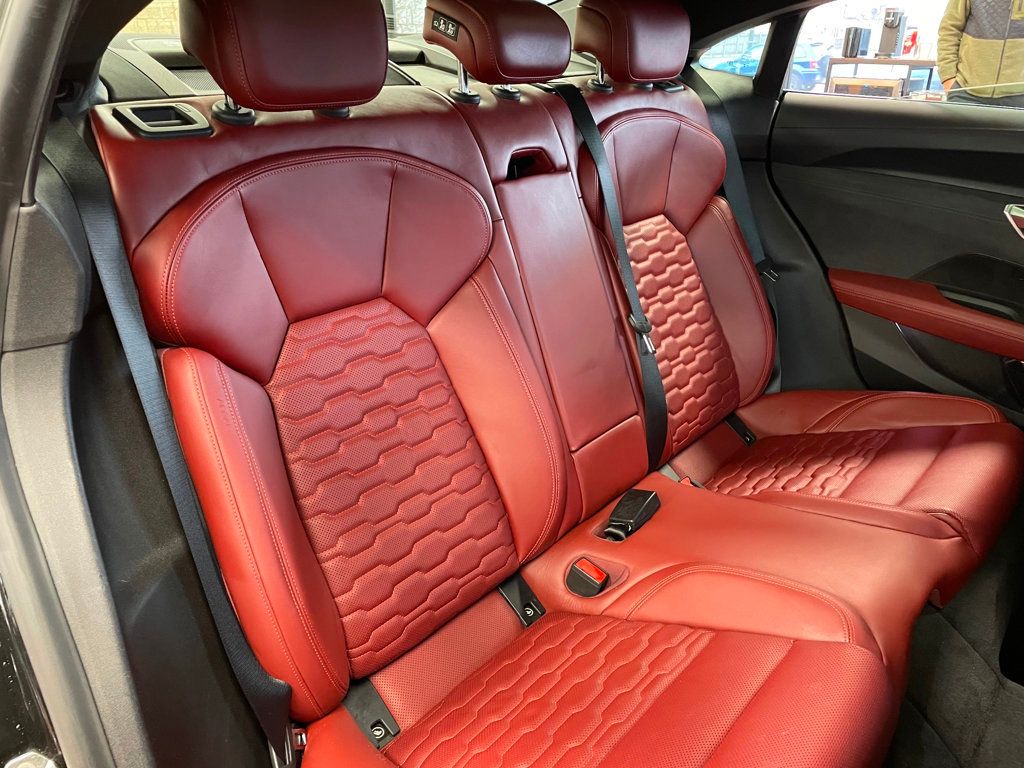 2024 Audi e-tron GT Premium Plus quattro - 22993088 - 24