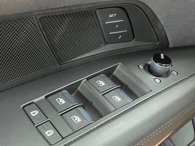 2024 Audi e-tron GT Premium Plus quattro - 22997732 - 18