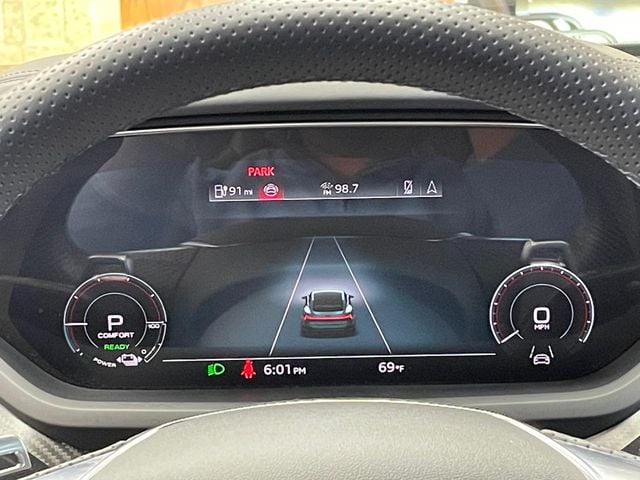 2024 Audi e-tron GT Premium Plus quattro - 22997732 - 31