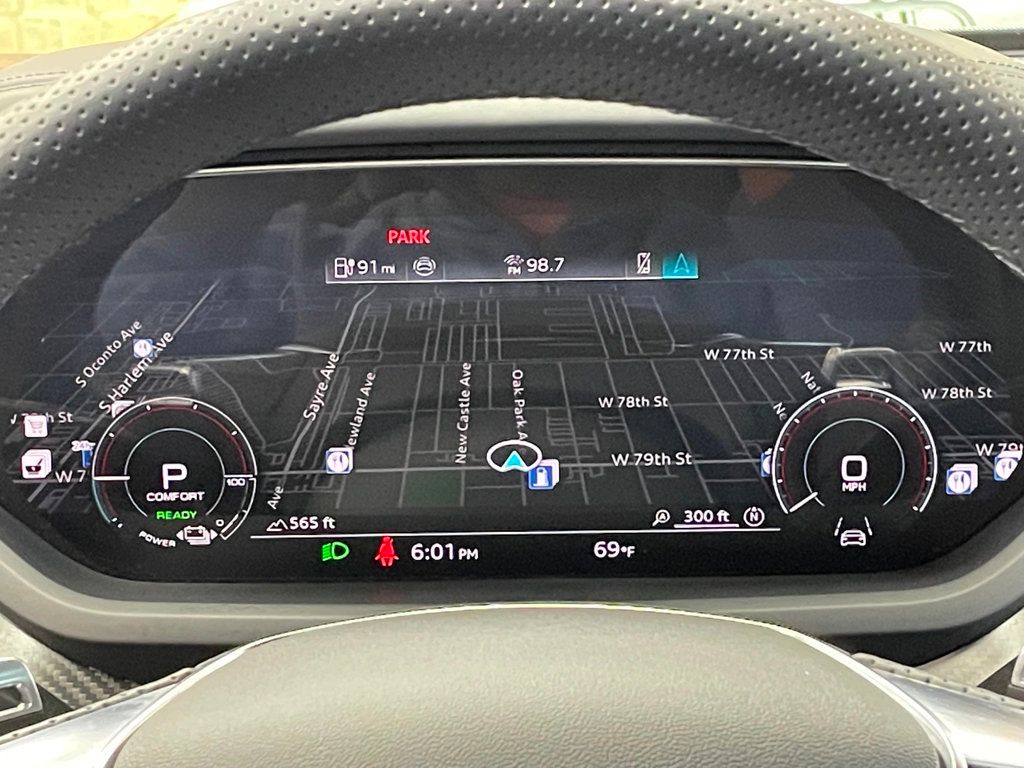 2024 Audi e-tron GT Premium Plus quattro - 22997732 - 32