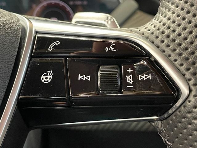 2024 Audi e-tron GT Premium Plus quattro - 22997732 - 33