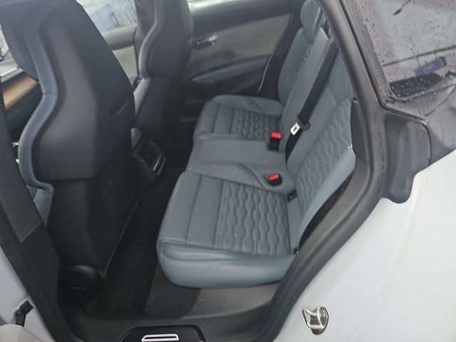 2024 Audi e-tron GT Premium Plus quattro - 22972098 - 2