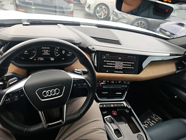 2024 Audi e-tron GT Premium Plus quattro - 22972098 - 3