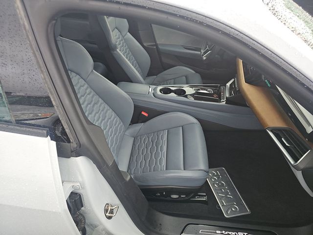2024 Audi e-tron GT Premium Plus quattro - 22972098 - 6