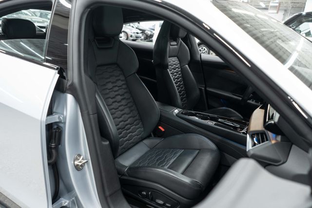 2024 Audi e-tron GT Premium Plus quattro - 23024256 - 10