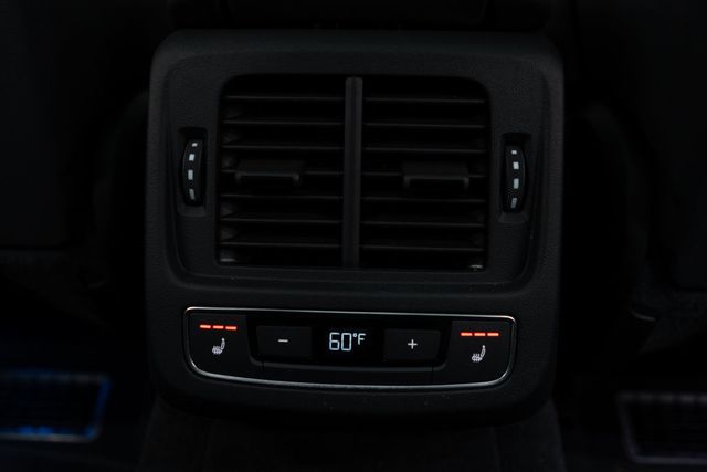 2024 Audi e-tron GT Premium Plus quattro - 23024256 - 33