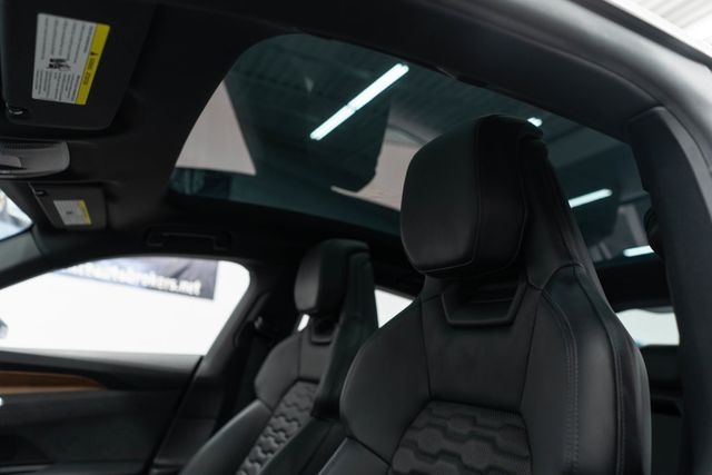 2024 Audi e-tron GT Premium Plus quattro - 23024256 - 7
