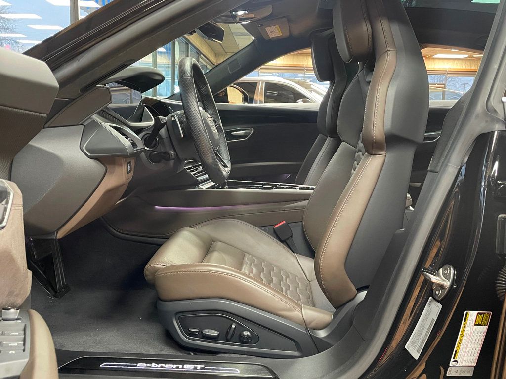 2024 Audi e-tron GT Prestige quattro - 22993639 - 11