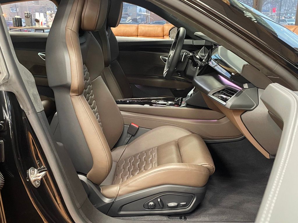 2024 Audi e-tron GT Prestige quattro - 22993639 - 26