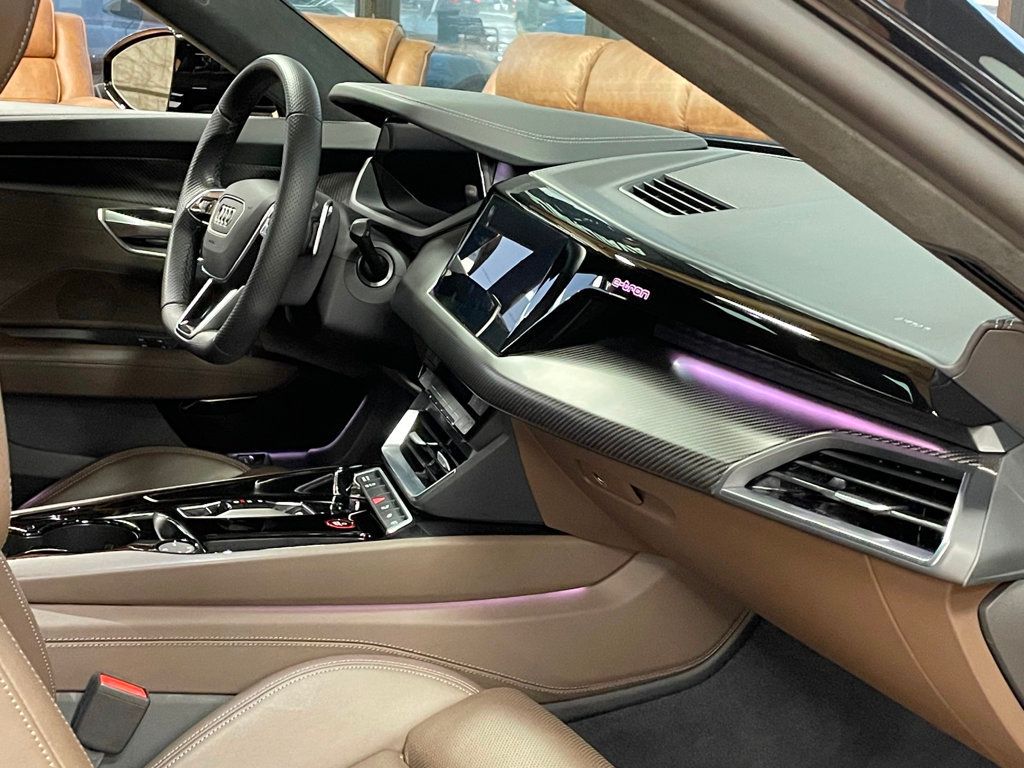 2024 Audi e-tron GT Prestige quattro - 22993639 - 27