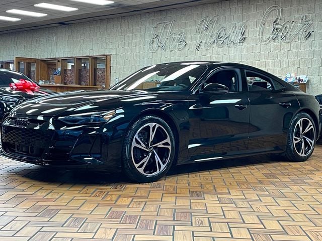 2024 Audi e-tron GT Prestige quattro - 22993639 - 3