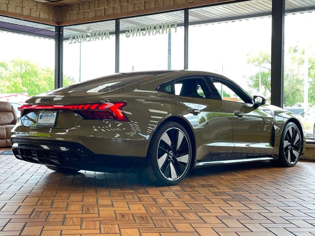 2024 Audi e-tron GT Prestige quattro - 23023582 - 9