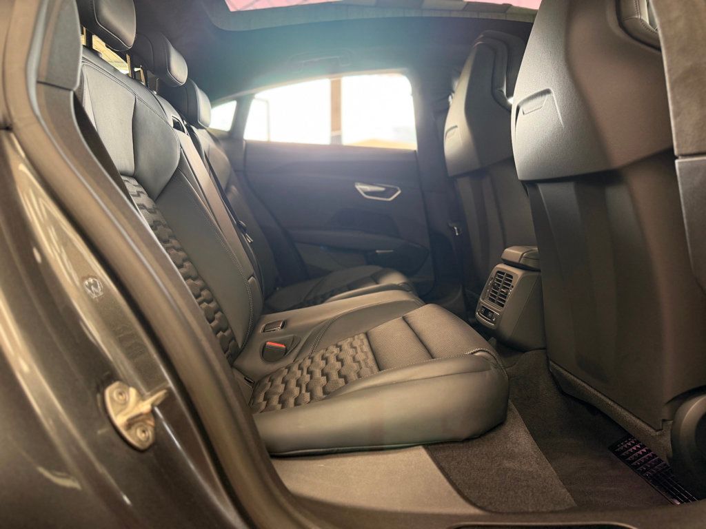 2024 Audi e-tron GT Prestige quattro - 23042563 - 15