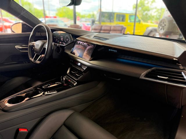 2024 Audi e-tron GT Prestige quattro - 23042563 - 18