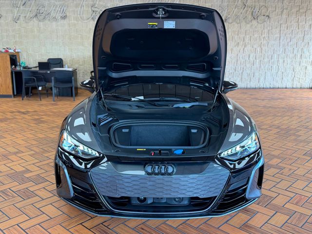 2024 Audi e-tron GT Prestige quattro - 23042563 - 29