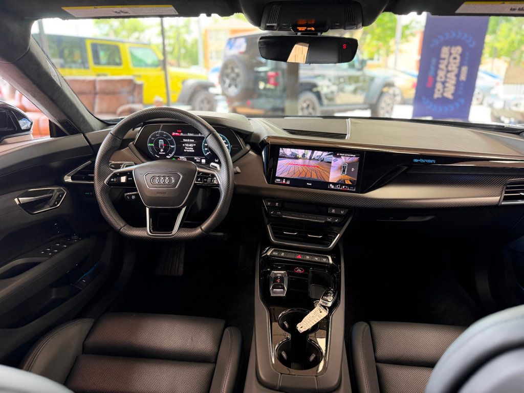 2024 Audi e-tron GT Prestige quattro - 23042563 - 30