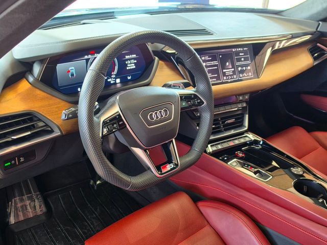 2024 Audi e-tron GT Prestige quattro - 23061825 - 12