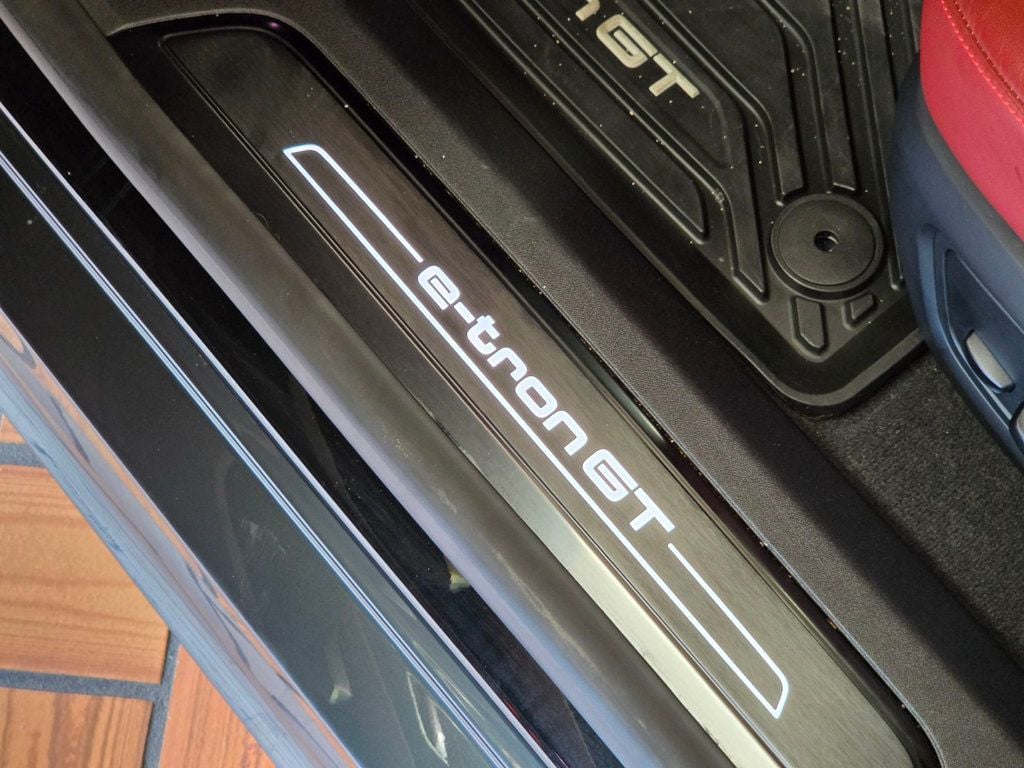 2024 Audi e-tron GT Prestige quattro - 23061825 - 14
