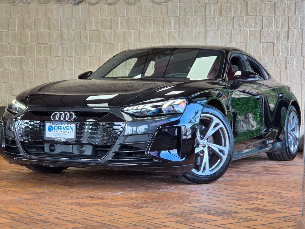 2024 Audi e-tron GT Prestige quattro - 23061825 - 1
