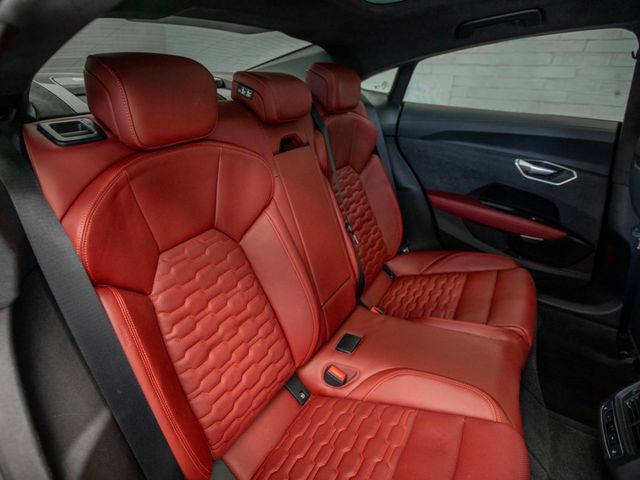 2024 Audi e-tron GT Prestige quattro - 23005173 - 25