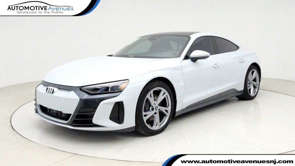 2024 Audi e-tron GT Prestige quattro - 22949218 | Video 1