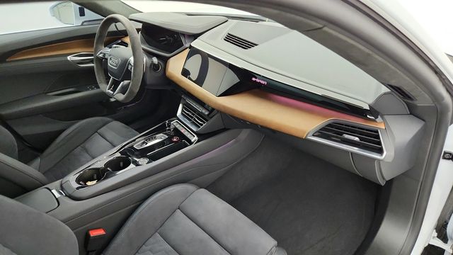2024 Audi e-tron GT Prestige quattro - 22949218 - 24