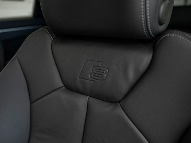 2024 Audi Q3 S line Premium 45 TFSI quattro - 22982265 - 21