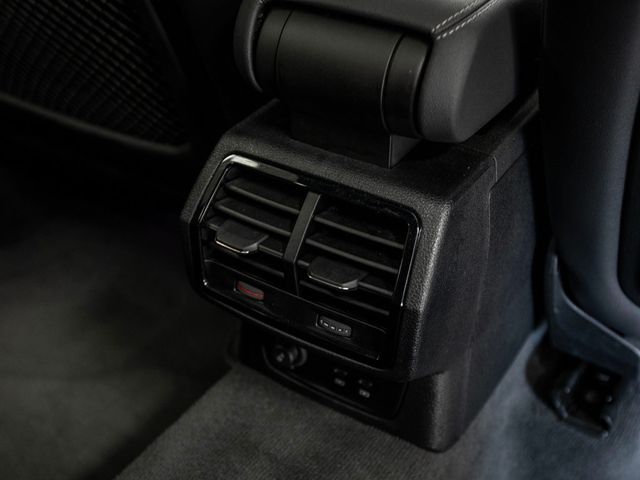 2024 Audi Q3 S line Premium 45 TFSI quattro - 22982265 - 25