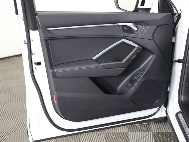 2024 Audi Q3 S line Premium Plus 45 TFSI quattro - 22942846 - 23