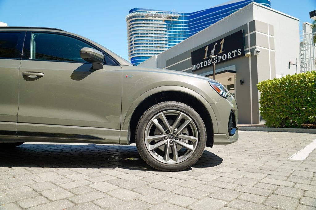 2024 Audi Q3 S line Premium Plus 45 TFSI photo 12