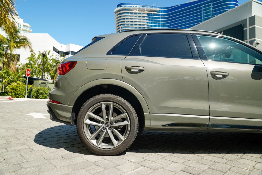 2024 Audi Q3 S line Premium Plus 45 TFSI photo 16