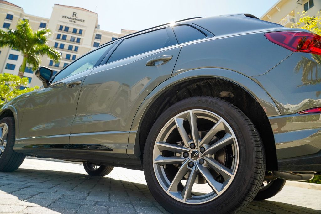 2024 Audi Q3 S line Premium Plus 45 TFSI photo 29