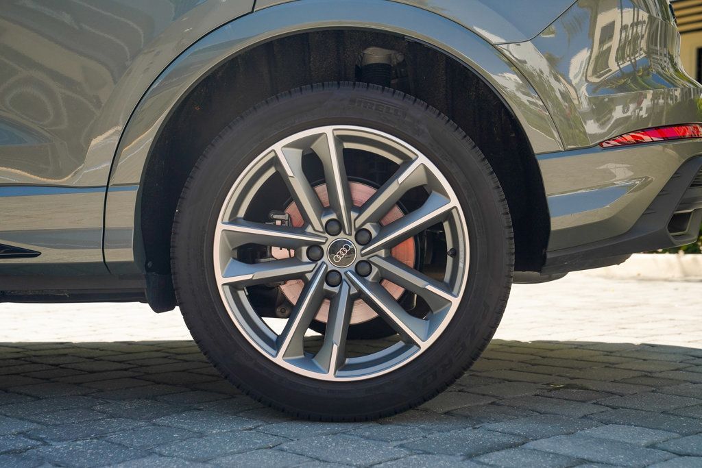 2024 Audi Q3 S line Premium Plus 45 TFSI photo 31