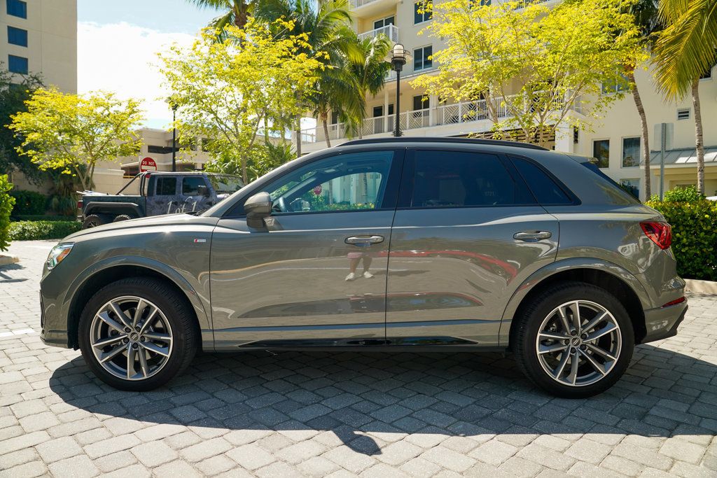 2024 Audi Q3 S line Premium Plus 45 TFSI photo 32