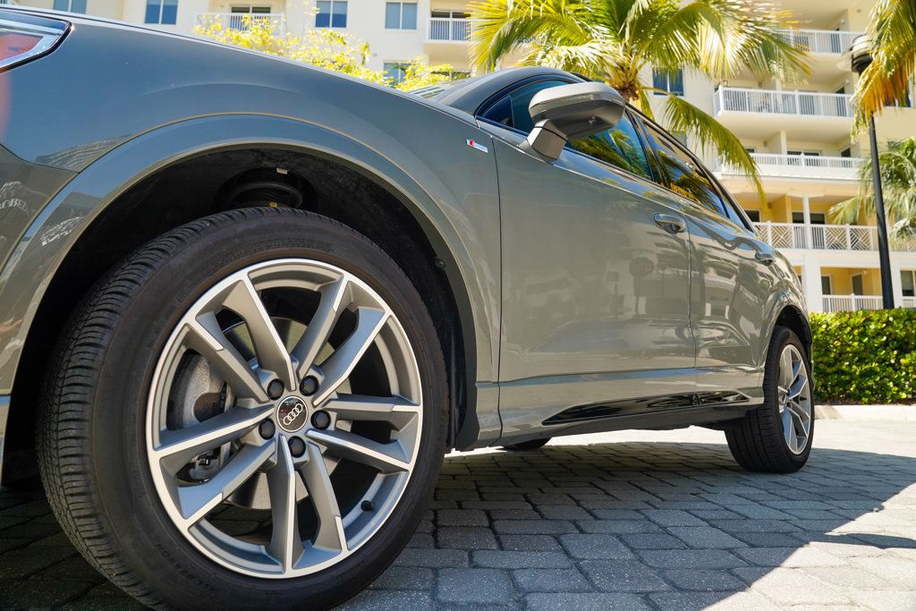 2024 Audi Q3 S line Premium Plus 45 TFSI photo 33
