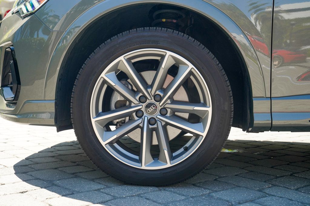 2024 Audi Q3 S line Premium Plus 45 TFSI photo 35