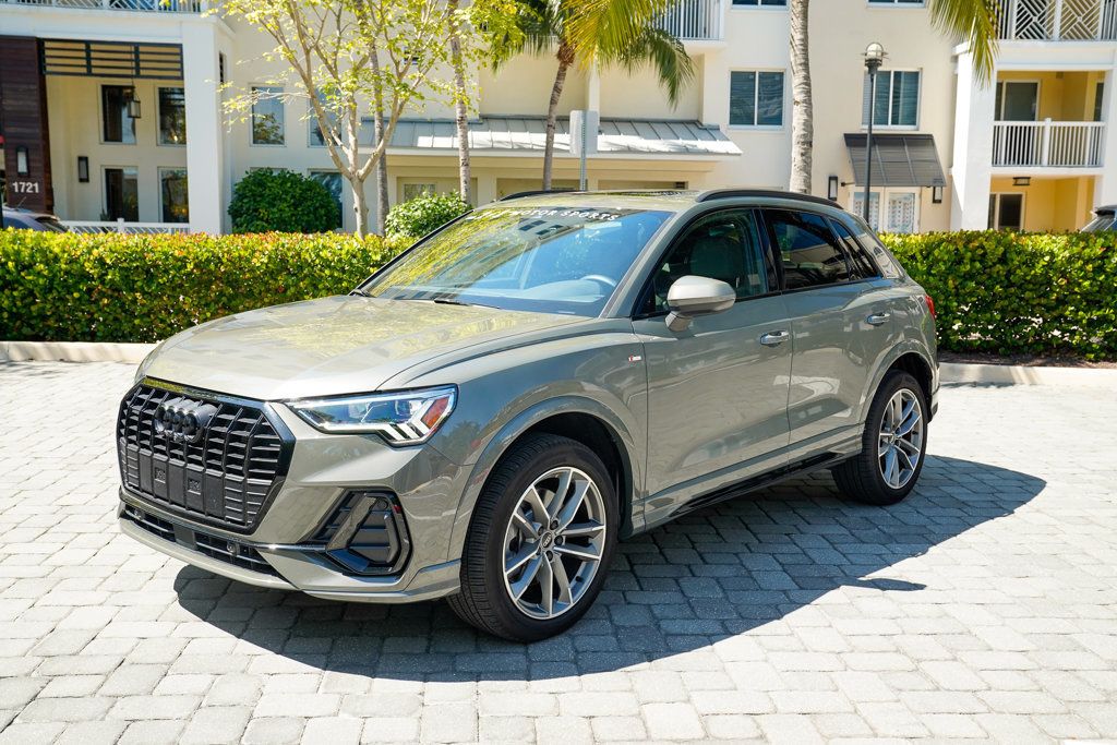 2024 Audi Q3 S line Premium Plus 45 TFSI photo 37