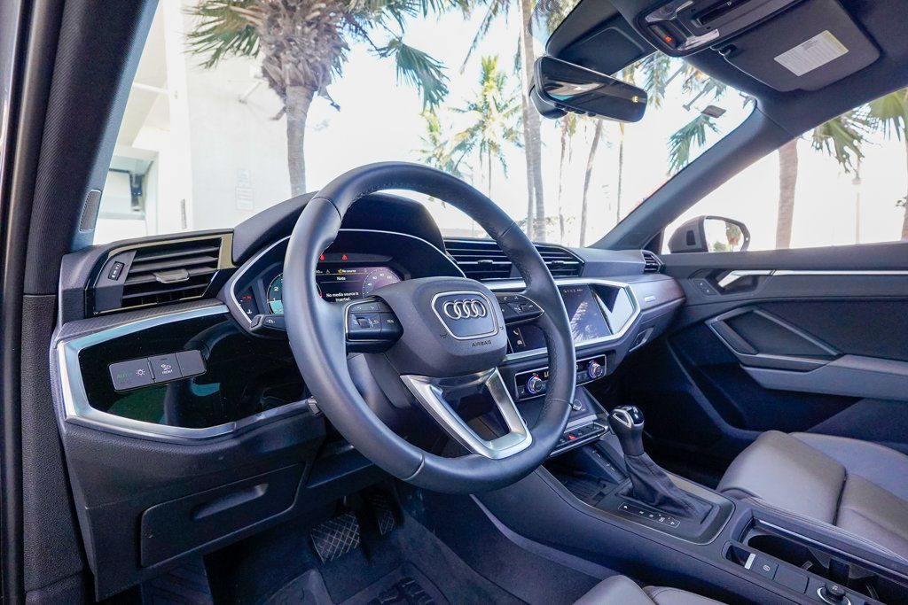 2024 Audi Q3 S line Premium Plus 45 TFSI photo 52
